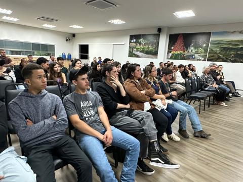 24-10-2025 - OAB Vai à Escola_Escola Franca Franchi(91)