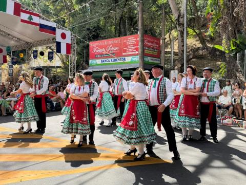02-05-2026 Festa das Nações - Grupo de Dança Italiana de Cascalho (21)