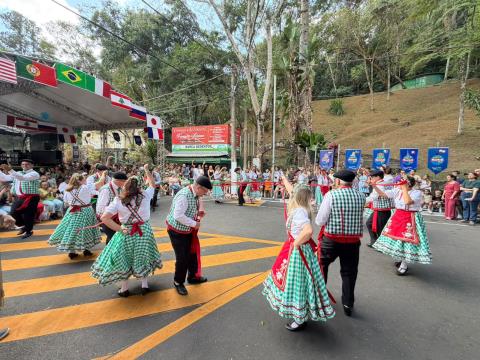 02-05-2026 Festa das Nações - Grupo de Dança Italiana de Cascalho (36)