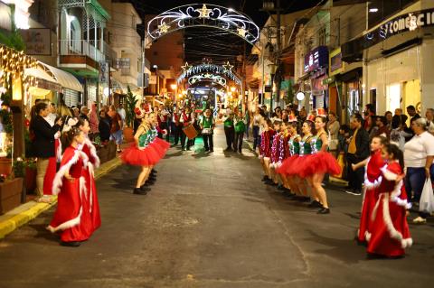 17-12-2025 Natal Luzes da Serra-Parada de Natal_Canon R(170)