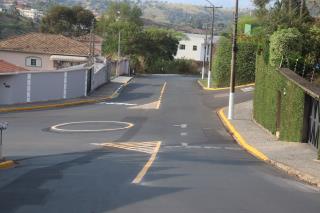 03-10-2025 Rua Ana Maria Belmira de Novaes_zeladoria(12)