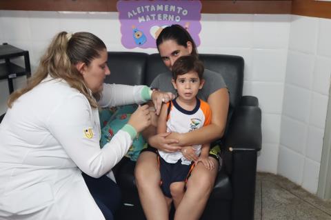 24-04-2025 EMEB Professora Priscila Salzano Cordeiro Brisolla Vacinação influenza_gripe(12)