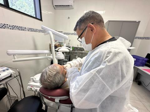 Próteses dentárias(3)