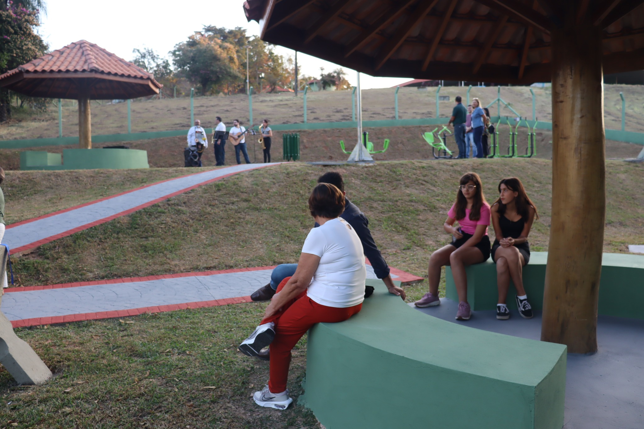 444976132_853199740173565_5795840281695377508_n