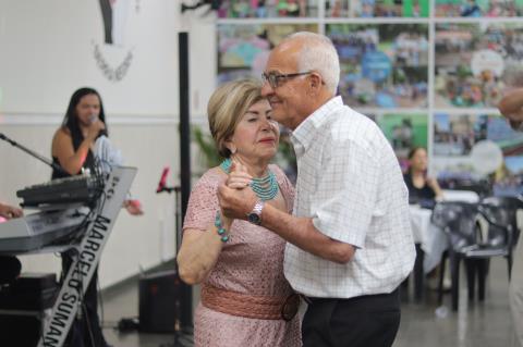 03-10-2025 - Dia 4 - Semana do Idoso Fundo Social_Baile_Caio Salgado (492)
