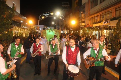 17-12-2025 Natal Luzes da Serra-Parada de Natal_Canon SL3(208)