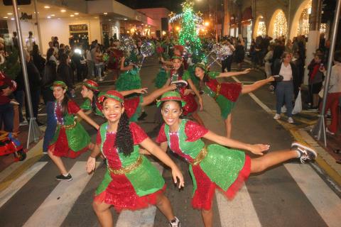 17-12-2025 Natal Luzes da Serra-Parada de Natal_Canon SL3(213)