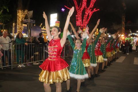 17-12-2025 Natal Luzes da Serra-Parada de Natal_Canon SL3(279)