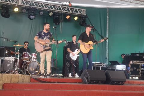 3-1-2026 Festival de Verão na Serra - Lucas e Matheus e Banda(8)