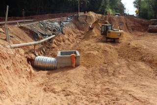 17-07-2023 Rodovia SP-105 Rubens Pupos Pimentel_Muro de Gabião cedeu(19)