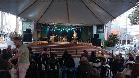 21-06-2025 Festivla de Inverno In Concert-Matheus Camano e Banda(4)