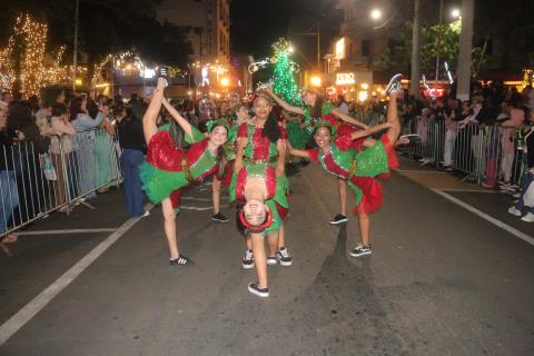 17-12-2025 Natal Luzes da Serra-Parada de Natal_Canon SL3(301)