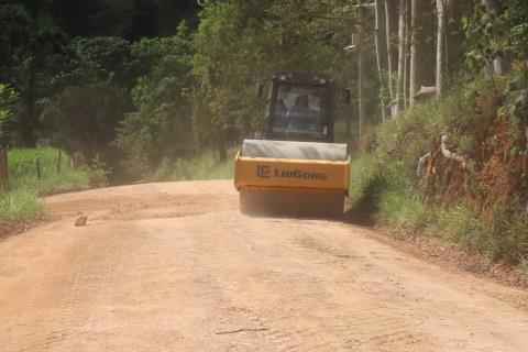 9-1-2026 Estrada Municipal Ronald Golias-zeladoria(7)