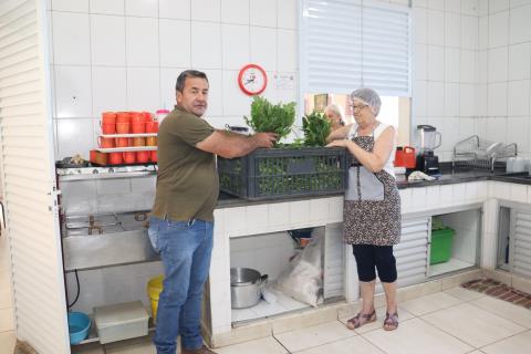 27-03-2025 Horta Municipal_Lar São Francisco de Assis(28)