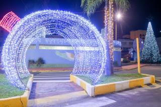 27-11-2024 Natal Luzes da Serra_decoração-Avenida Governador Laudo Natel(7)