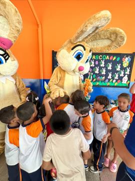 26-03-2026 Entrega de Ovos de Páscoa nas Escolas Municipais-EMEB Zaira(13)