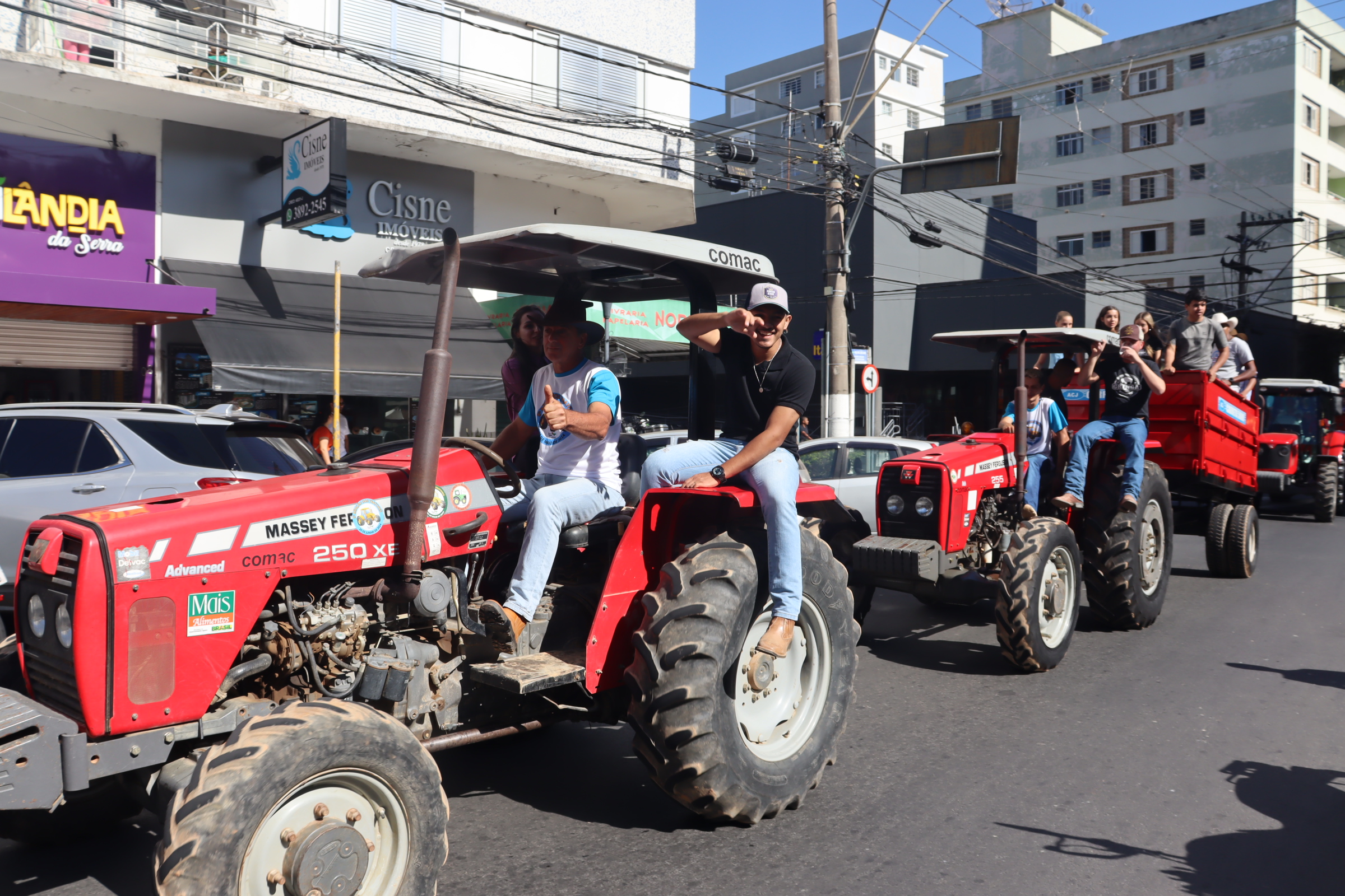 24-06-2024 8ª Benção de Tratores(357)