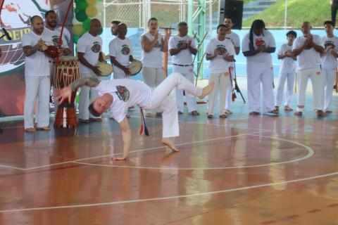 6-12-2025Natal Luzes da Serra_Oficina Cultural de Capoeira(64)
