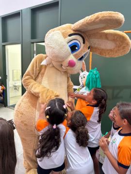 26-06-2026 Entrega de Ovos de Páscoa nas Escolas Municipais-EMEB Doraci(16)
