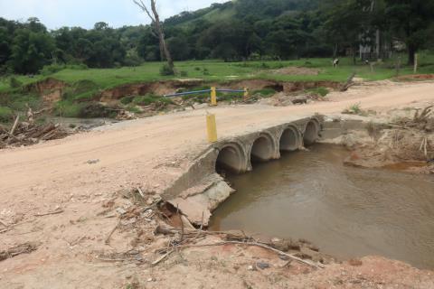 Estrada Municipal Giuseppe Filippi-Ponte do Demétrius depois(2)