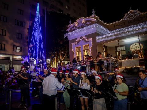 Casa do Papai Noel abre nesta sexta (05/12) com fábrica de Natal; Nações recebe festa natalina no domingo (07)