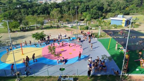Parque Linear agora tem Praça das Crianças