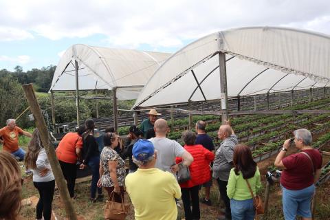 Prefeitura oferece passeios rurais gratuitos durante a 21ª Festa do Caqui e Cia.