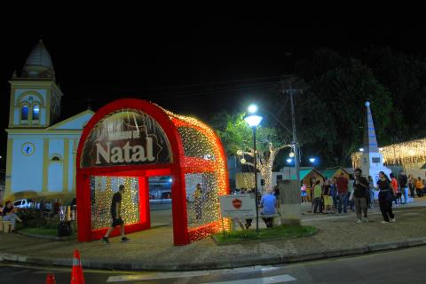 Está aberto o Mercado de Natal no Largo do Rosário