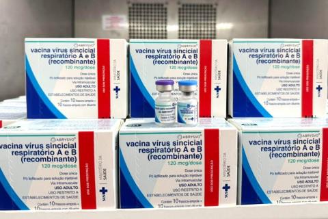 Vacina contra bronquiolite estará disponível para gestantes a partir de segunda-feira (15/12)