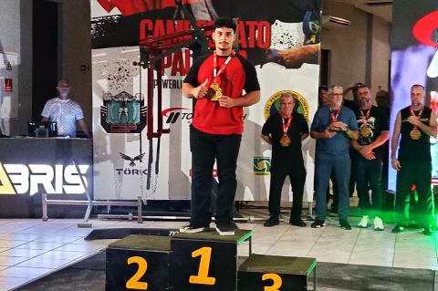 Equipe Itatiba tem dois campeões absolutos no Campeonato Paulista de Powerlifting