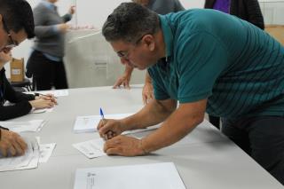 Regularização fundiária: Prefeitura entrega mais 63 títulos de propriedade do Recreio Costa Verde