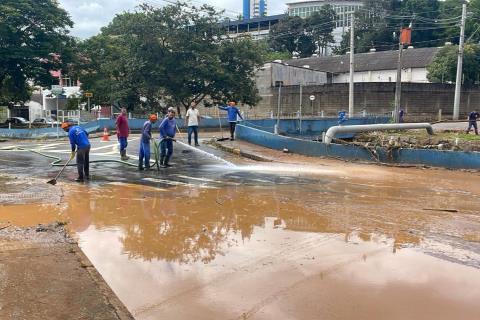 Prefeitura restabelece e realoca serviços municipais afetados pelas chuvas