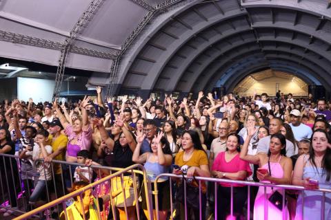 Último fim de semana da Festa do Caqui 2026 destaca gastronomia, artesanato, produção rural e entretenimento