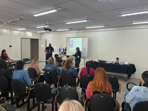 Profissionais da Educação participam de capacitação em primeiros socorros com o Samu