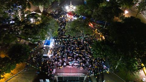 Copa na Praça reúne torcida para Brasil x Japão nesta segunda-feira (29)