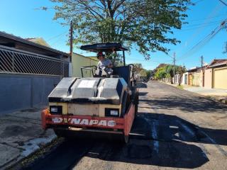Prefeitura nos Bairros alavanca serviços de tapa-buracos em Araraquara - Foto Tete Viviani