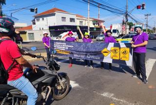 Anjos do Trânsito alertam sobre a importância da faixa de pedestre - Foto Prefeitura de Araraquara 01