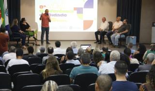 foto04 Prefeito Edinho durante abertura da Conferência Municipal da Cidade, em Araraquara 6out23 Tetê Viviani