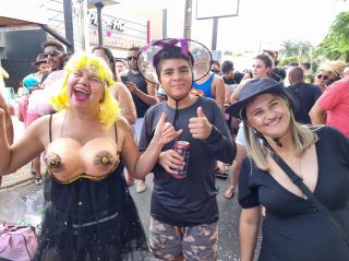 foto49 A folia imperou na Avenida Bento de Abreu no carnaval de Araraquara 21fev23 Tetê Viviani