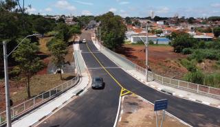 foto 02 Prefeitura entrega ponte no acesso ao Jardim Paraíso