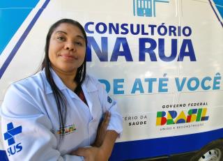 foto 05 Enfermeira Ana Lúcia Pereira atua no programa de saúde Consultório na Rua 26abr24 Tetê Viviani
