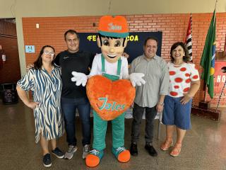 Prefeitura anuncia Jogos Olímpicos Escolares para maio e apresenta novo Mascote da cidade para alunos da rede municipal e particular