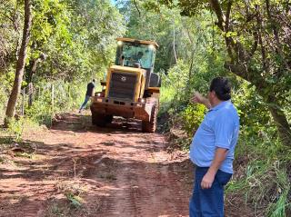 01 - O Secretrio Ademir Molina acompanhou pessoalmente as obras da via