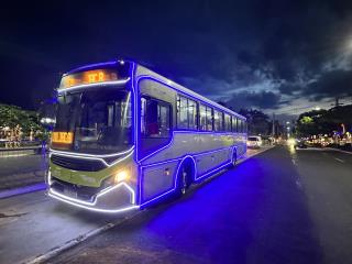 ônibus iluminado 05