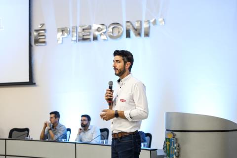 0121 - Fotos Educação Câmera 05_02_25