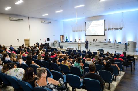 0143 - Fotos Educação Câmera 05_02_25