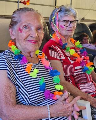 Carnaval é alegria, e alegria não tem idade! 🎭✨Ontem (10-02), a Prefeitura, por meio da Secreta (1)