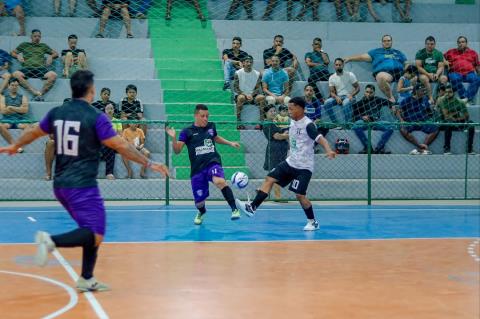 ⚽ A primeira noite do Campeonato Interbairros de Futsal foi um sucesso! 🙌O Ginásio Poliesportiv (19)