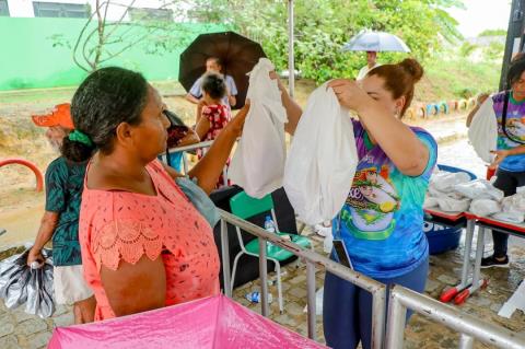 Hoje foi dia da tradicional entrega do peixe 🐟Foram 32 toneladas distribuídas, chegando em dive (13)