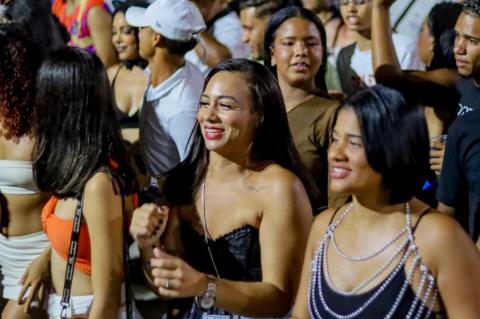 🎉 O PréMares 2026 começou, e a cidade já entrou no clima!O primeiro dia reuniu muita gente nas  (13)